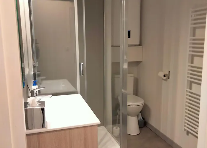 Renove Proche Plage, - Fr-1-331-230 莱萨布勒-多洛讷